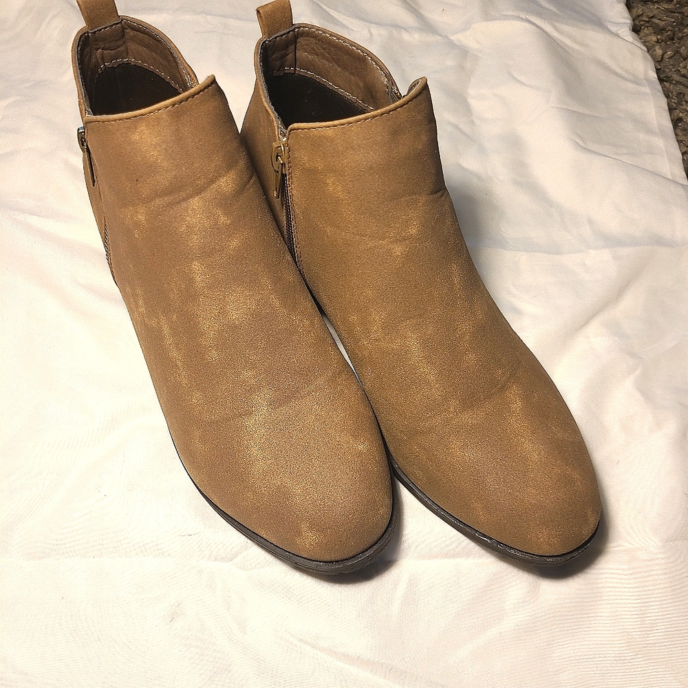 1/10PIERRE DUMAS TAUPE ANKLE BOOTS WOMENS